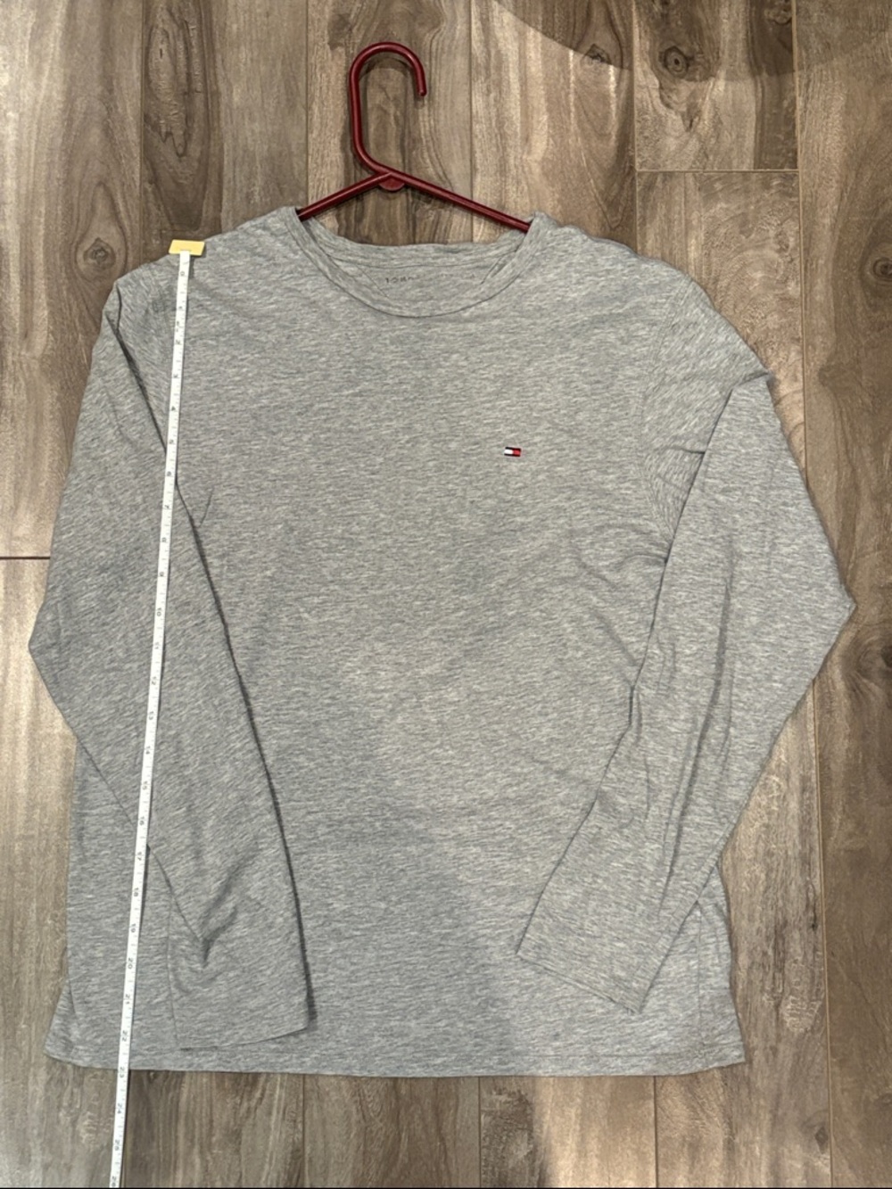 Tommy Hilfiger Light Gray Long-Sleeve Crewneck Shirt